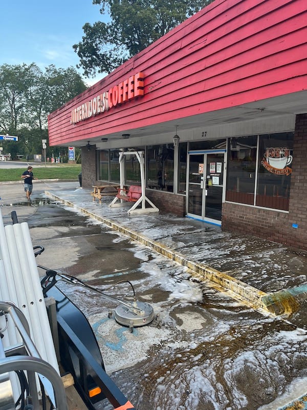 commercial pressure washing